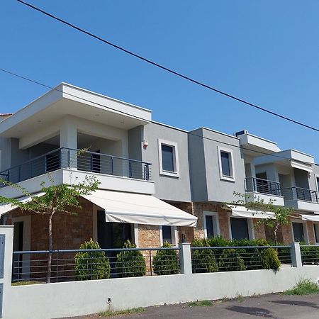 Nikiti Modern Villa Εξωτερικό φωτογραφία
