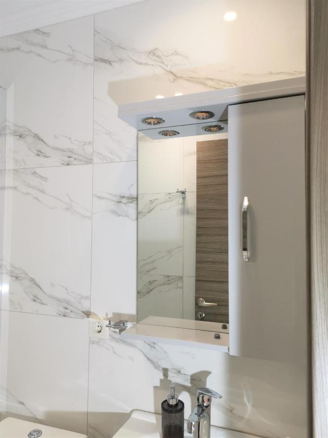 Nikiti Modern Villa Εξωτερικό φωτογραφία