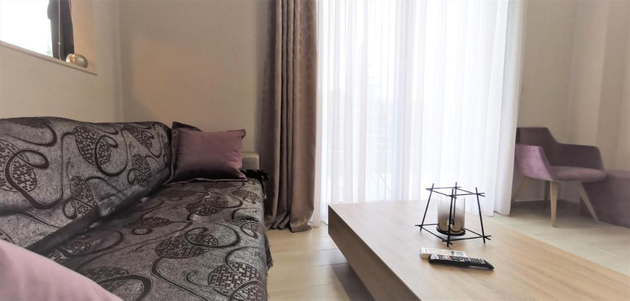Nikiti Modern Villa Εξωτερικό φωτογραφία