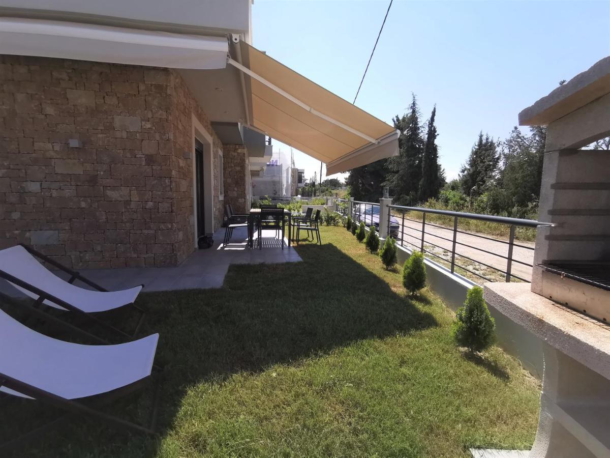 Nikiti Modern Villa Εξωτερικό φωτογραφία
